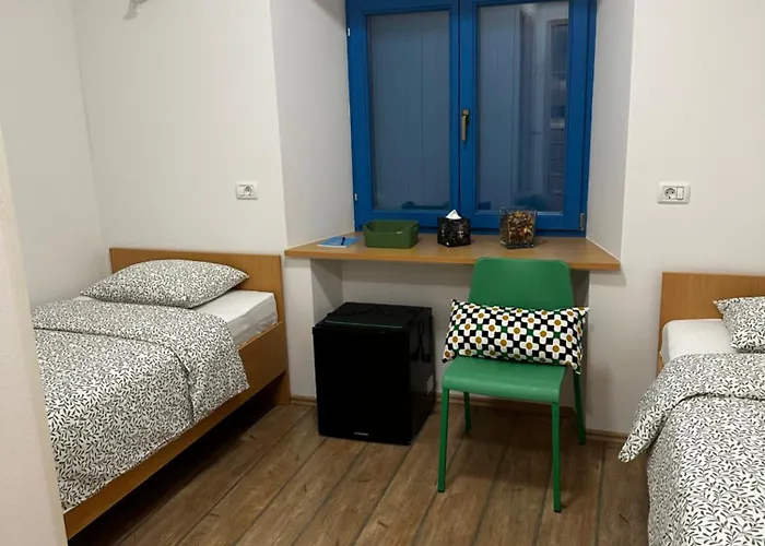 Borealis Motel Komen